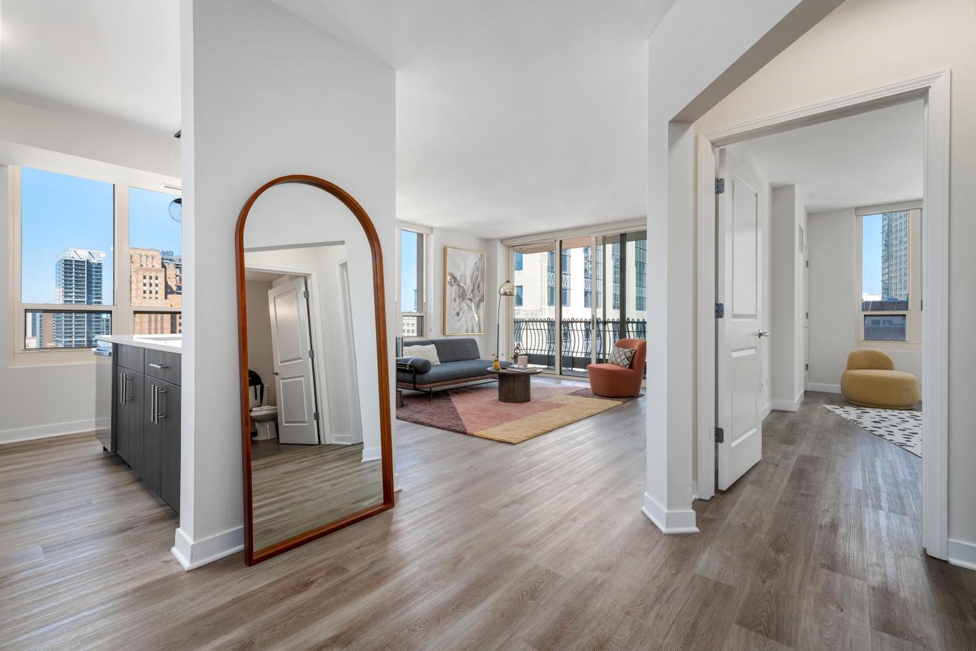 The Bernardin Gold Coast Luxury Apartments Near Magnificent Mile Chicago Exterior foto
